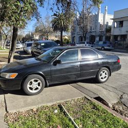 2000 Toyota Camry
