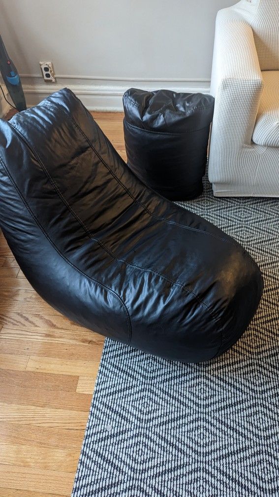 Bean Bag Recliner/Gaming Chair With Stool/Bag Table