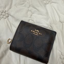 Coach signature print wallet