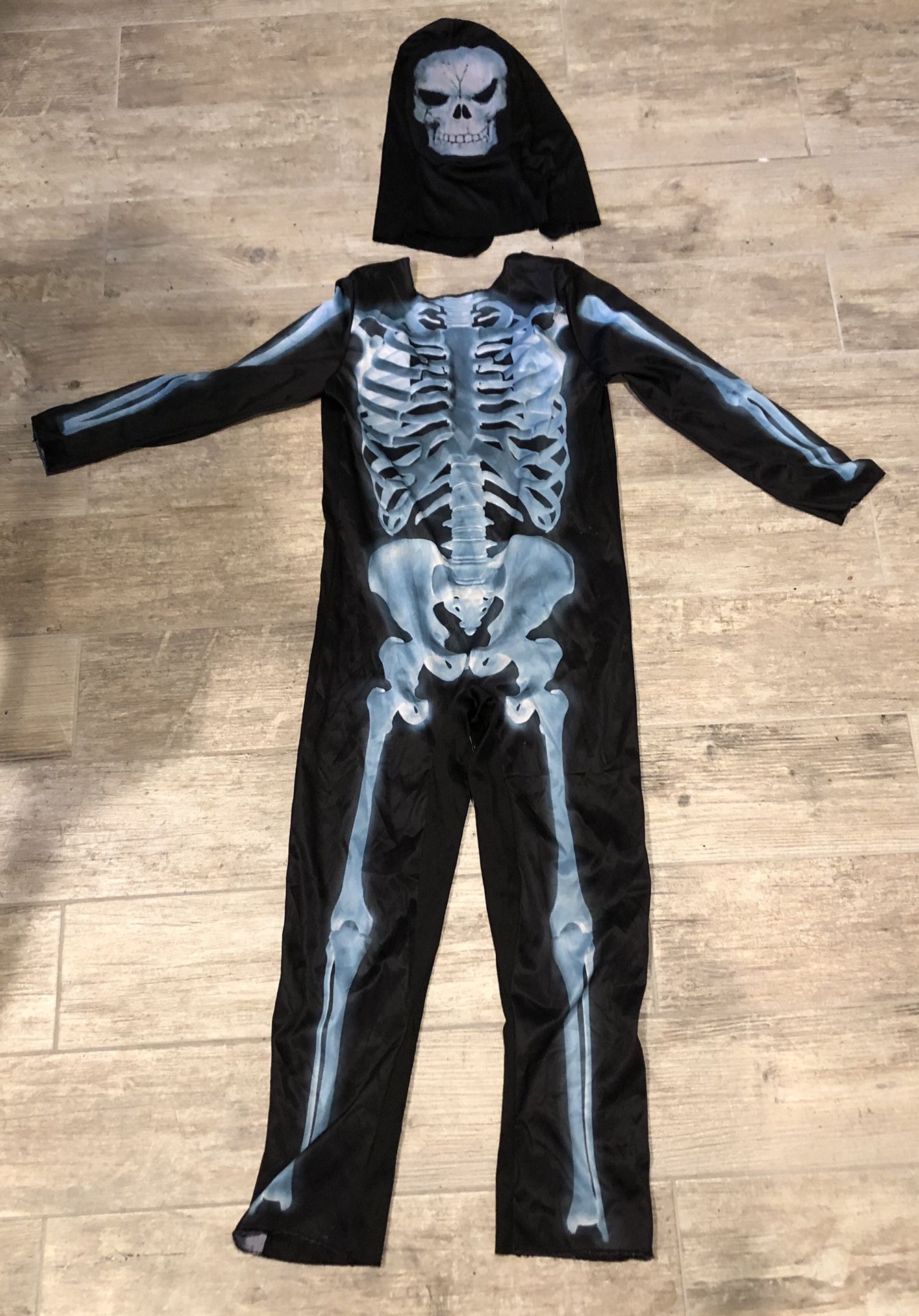 Skeleton Halloween costume size 5-7 years