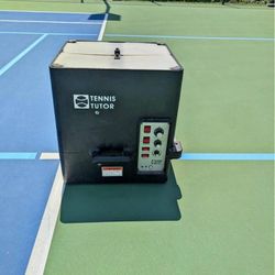 Tennis Tutor Plus Tennis Ball Machine 
