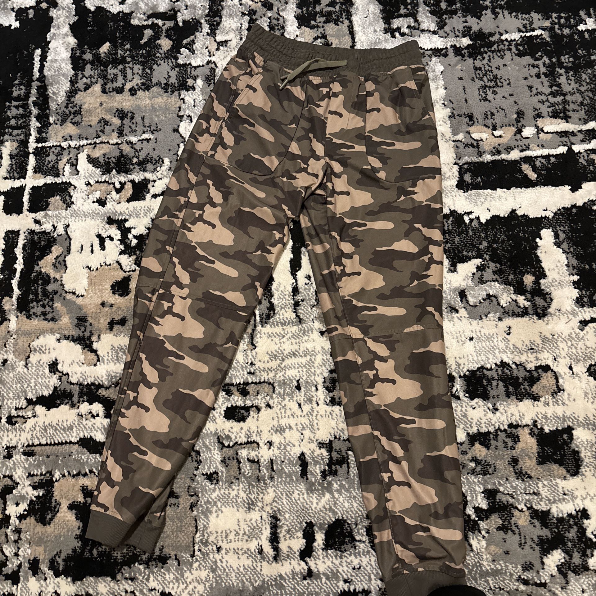Old Navy Kids Camo Pants For 10 Dollars!