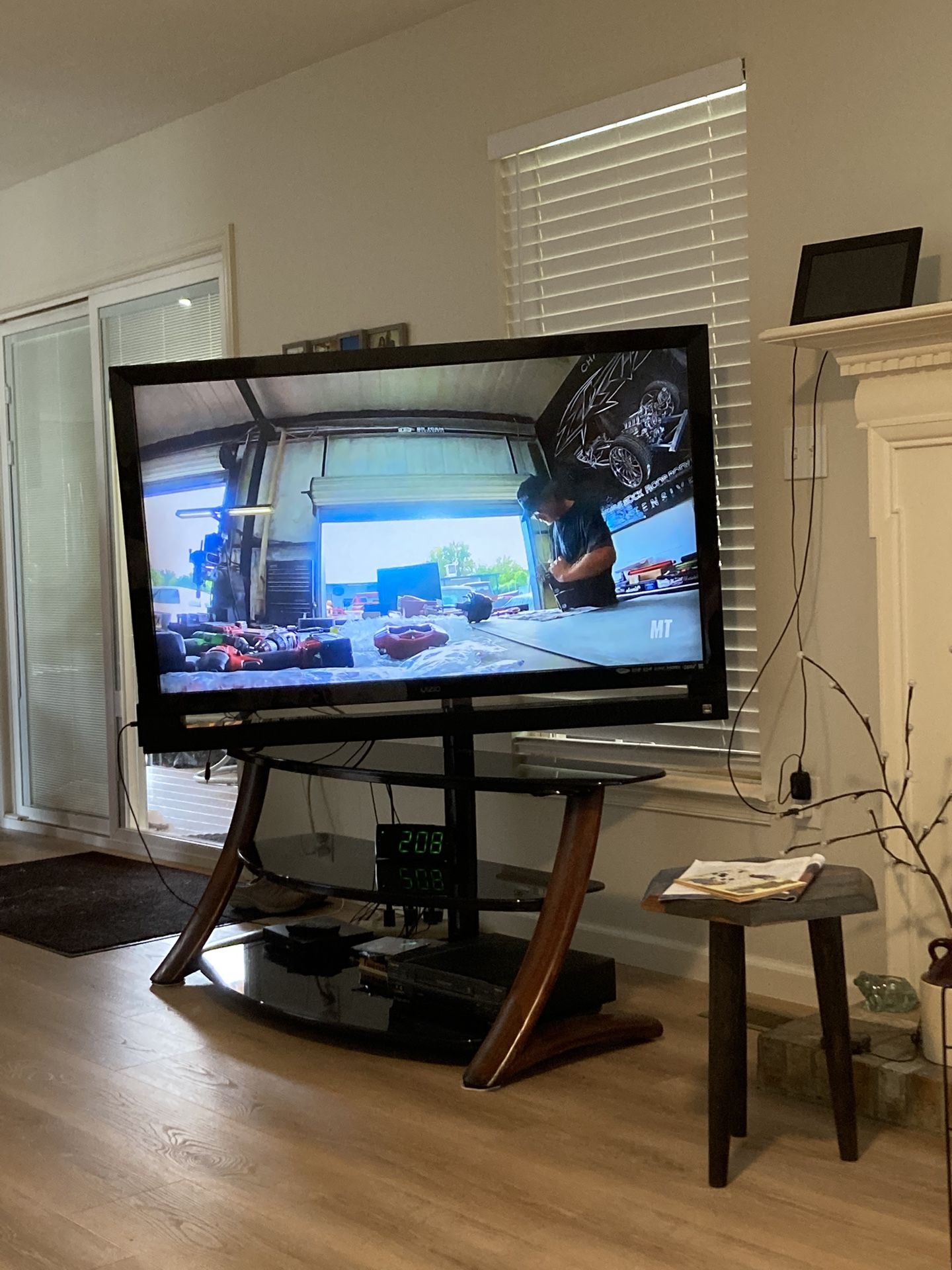 Tv and Swivel Stand