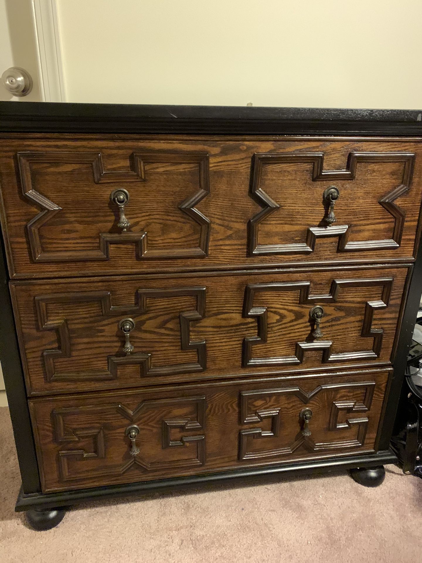3 drawer traditional dresser