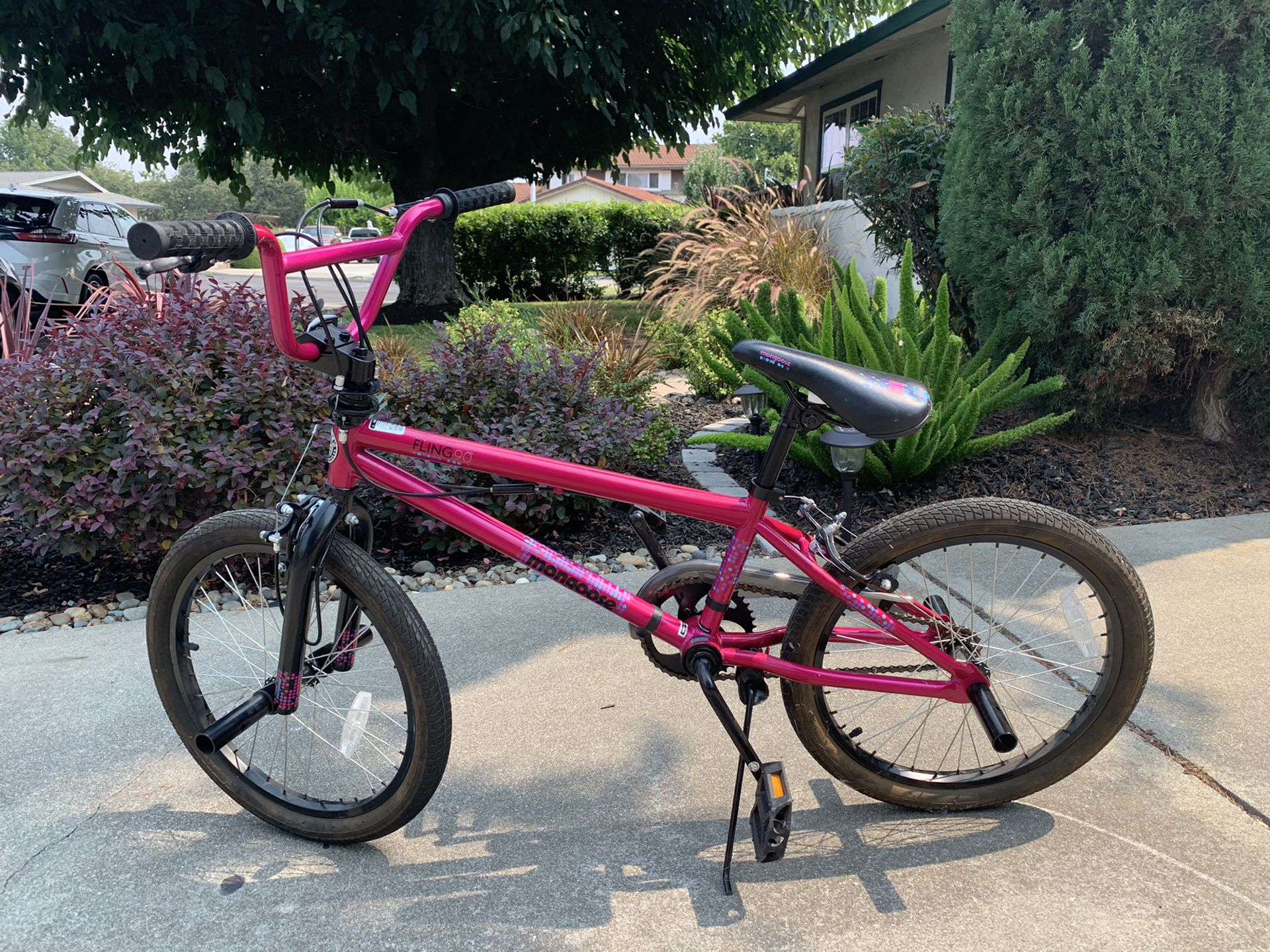 Mongoose Fling 90 Girls Bike, BMX Pink Sale in CA - OfferUp