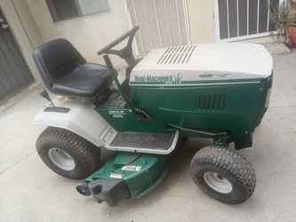 Riding lawn mower  46"