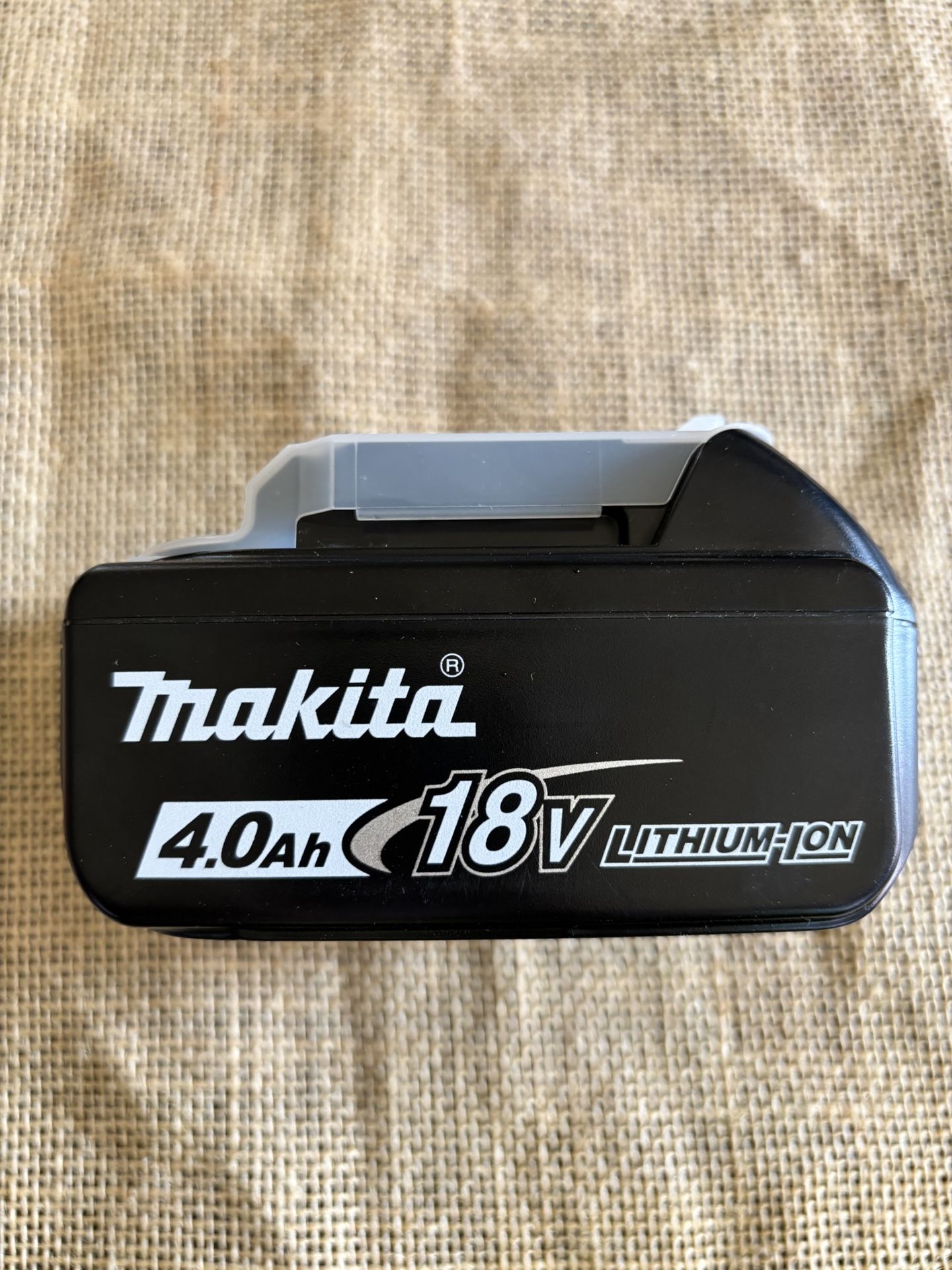 Makita 18v 4.0 Battery 