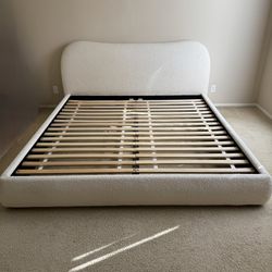 CB2 Diana White Boucle Upholstered King Bed Very Clean and Excellent Condition 