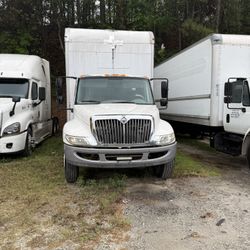 2006  4300 DT 466 International Box Truck 