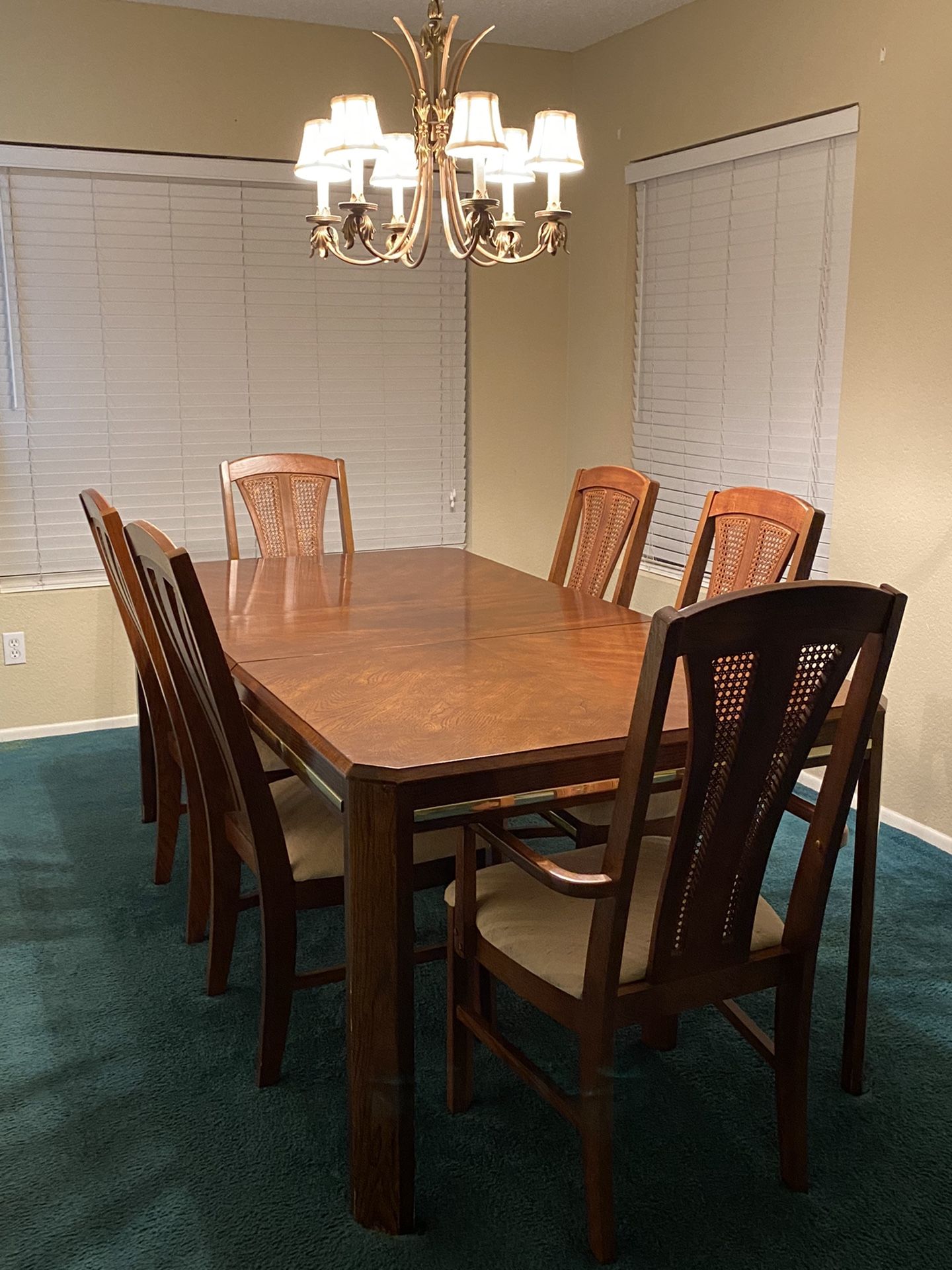 Modern  1980’s  Dining Table & 6 Chairs  $250