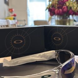 OAKLEY POLARIZED GLASSES