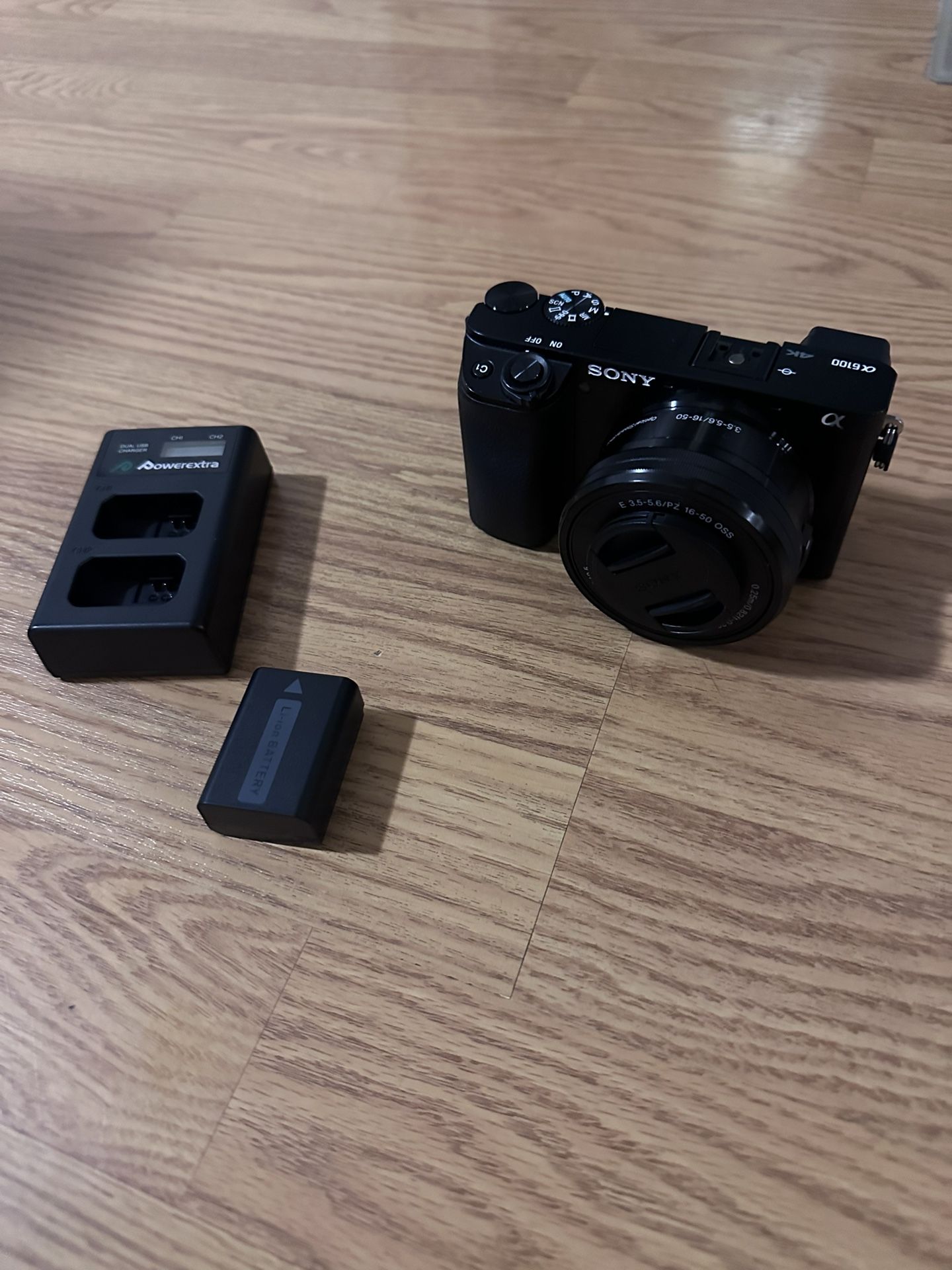 Sony A6100