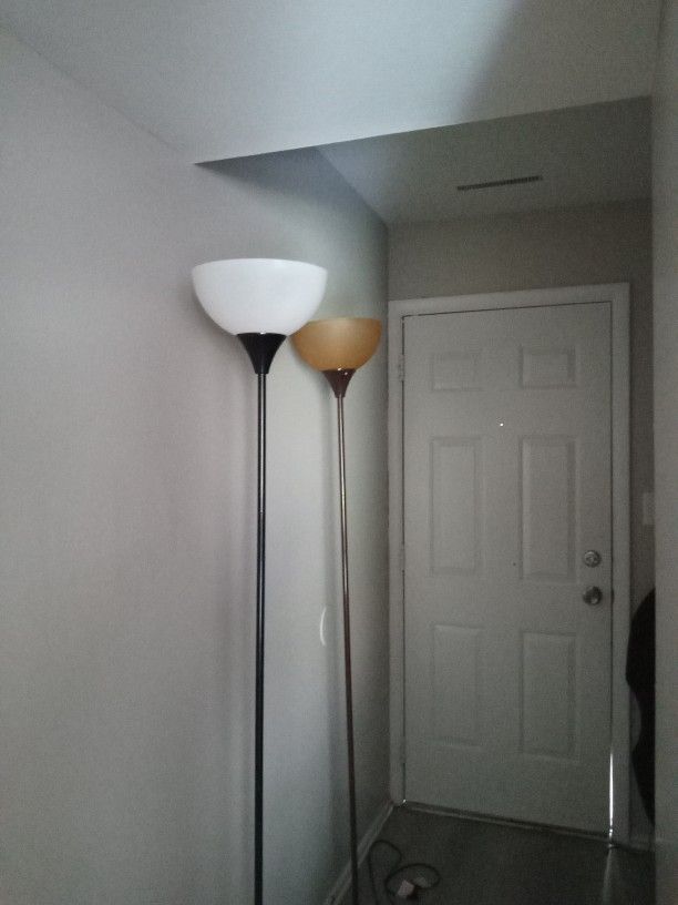 2 Lamps
