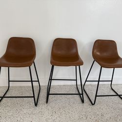 $40 EACH LIKE NEW BAR STOOLS