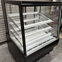 36” Dry Bakery Display Case Federal Brand Like New Floor Demo Model On Wheels 115v Lights Merchandiser Display Case Flat Glass Dessert Cake Cupcake 