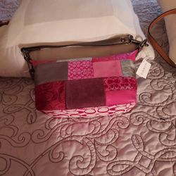 NEW COACH CLUTCH PURSE  $25