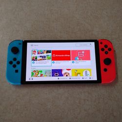 Nintendo Switch OLED In Great Condition 
