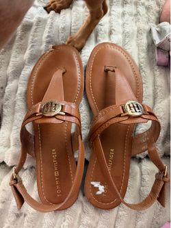 Sandals Tommy  size 8 1/2