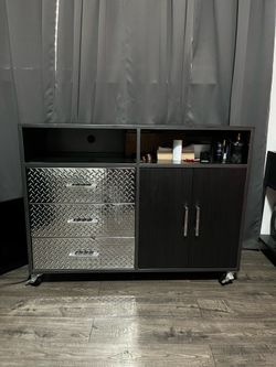 Dresser and nightstand