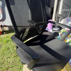 Desk Chair Barley Used $30 OBO 