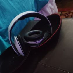 Beats By Dre Head Phones 