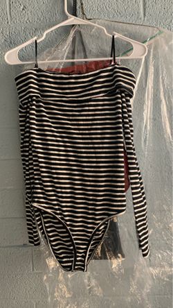 Off the shoulder long sleeve