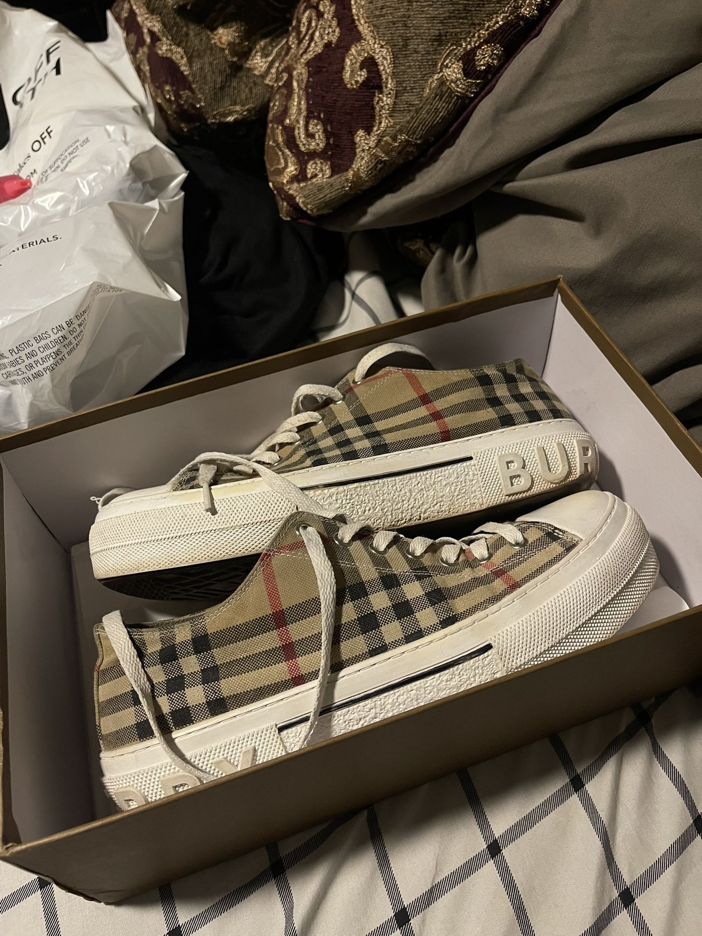 Burberrys