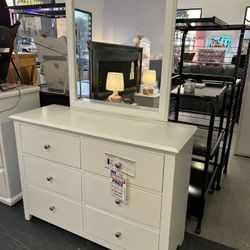 6 Drawers Dresser And Mirror 