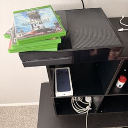 Xbox One Series X And 43” TCL Smart Tv