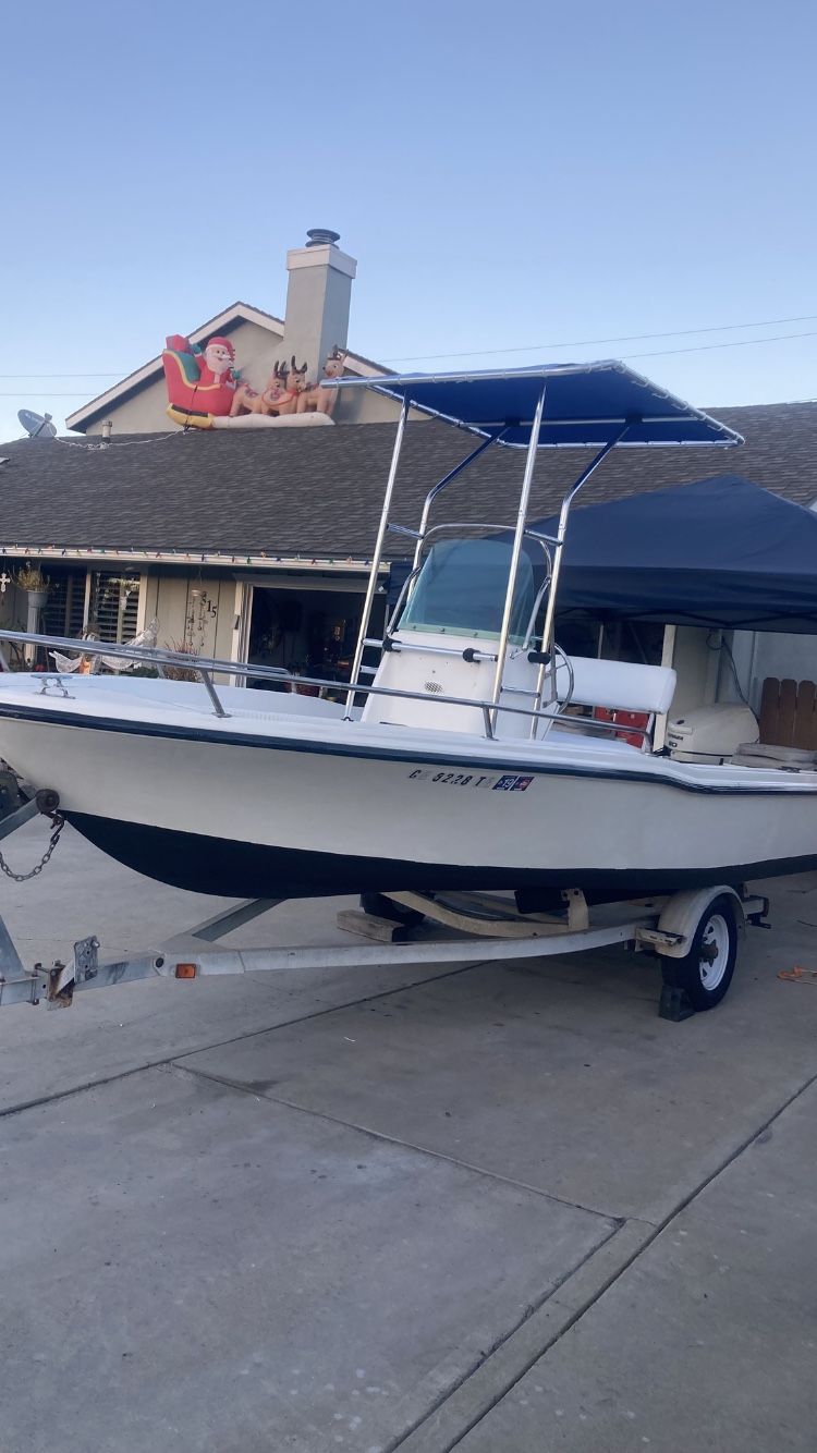 1994 17 Ft Trophy Center Console