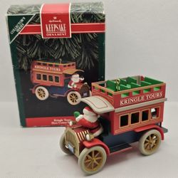 Kringle Tours Hallmark Christmas Ornament 1992 Here Comes Santa Series 14th

Excellent Pre-owned condition,  no flaws

1992 - Here Comes Santa Series 