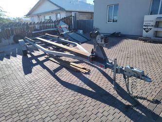 Escort Trailer