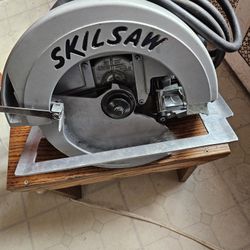 Vintage 10"Circular Skilsaw