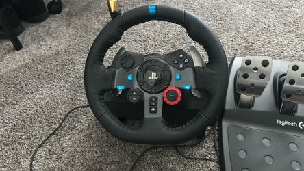 Logitech G29 Racing Wheel with Pedals