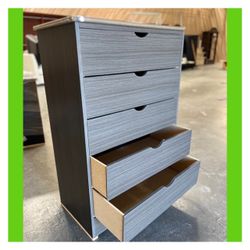 5 drawers dresser / Five drawers dresser