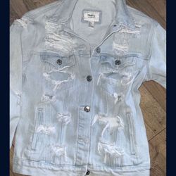Forever 21 denim distressed trucker jacket size small excellent condition