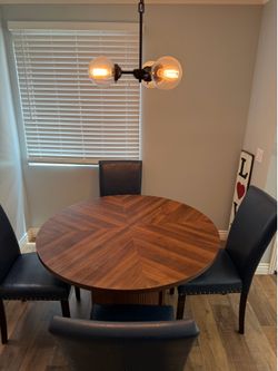 Modern Round Dining Table Set with 4 Chairs
