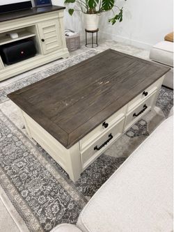 Laurel White & Brown Lift-Top Storage Coffee Table