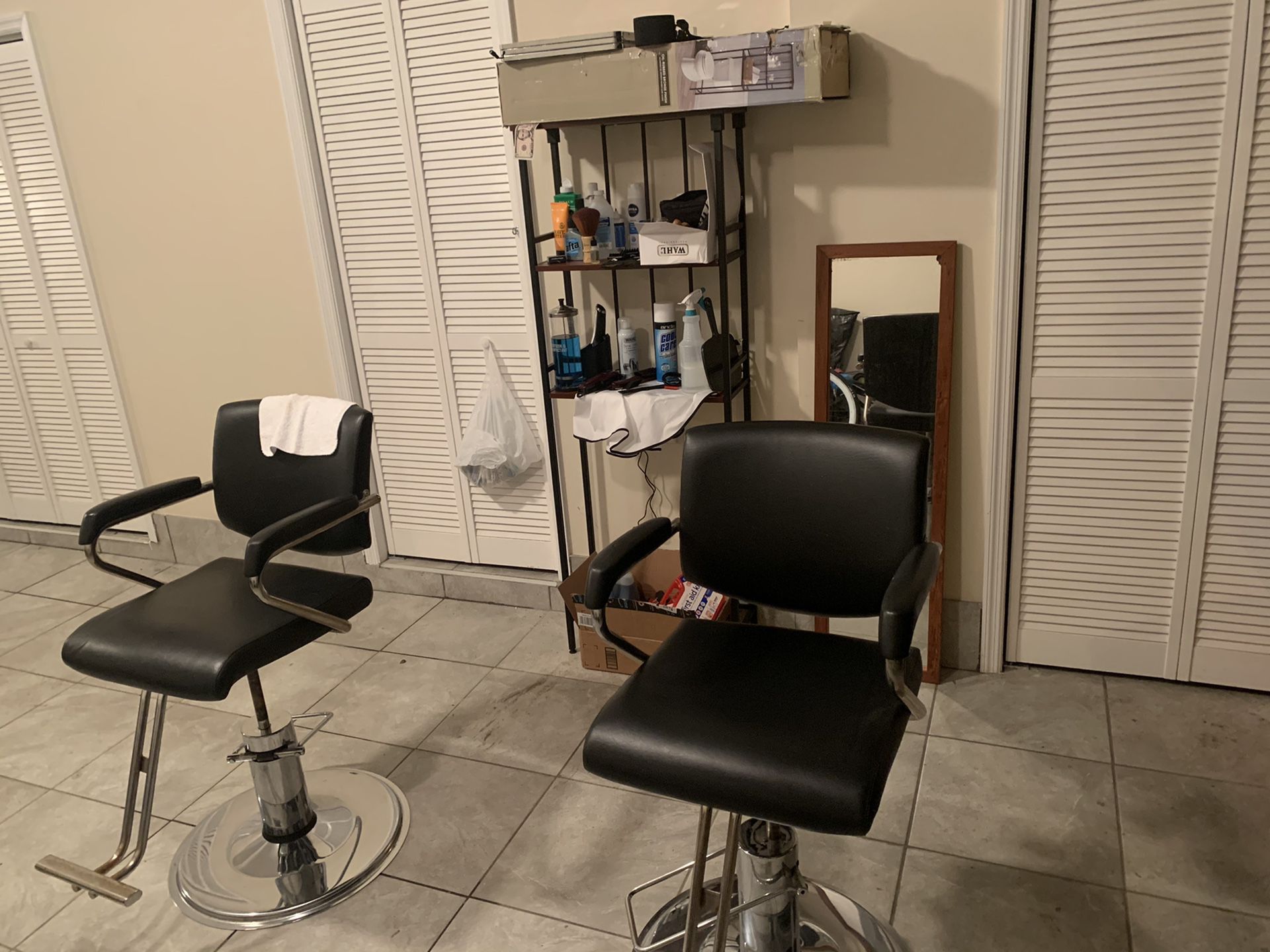 1 Barber chair for sale