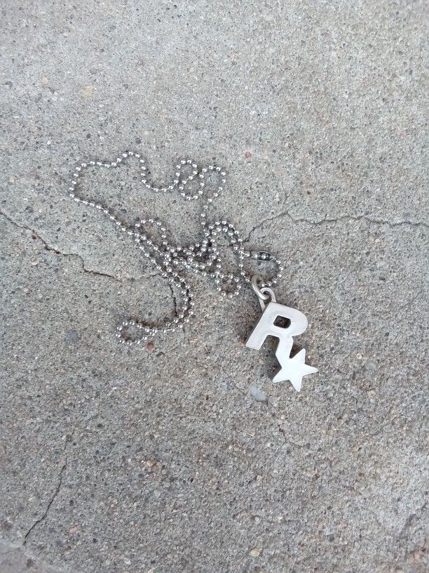 Rockstar games pendant
