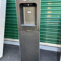 Water Dispenser 