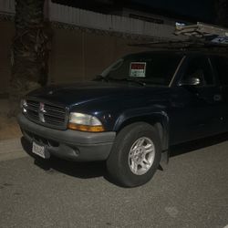 2004 Dodge Dakota