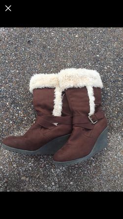 Ladies boots size 8
