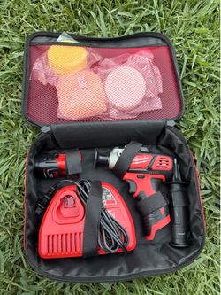 Milwaukee polisher/sander kit