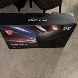 Curved Gaming Monitor