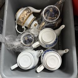 Selling Teapots