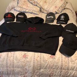 BALENCIAGA.              Chino, Ca