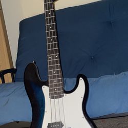 Stratocaster Bass 