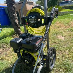 RYOBI
2900 PSI 2.5 GPM Cold Water Gas Pressure Washer with 212cc Engine