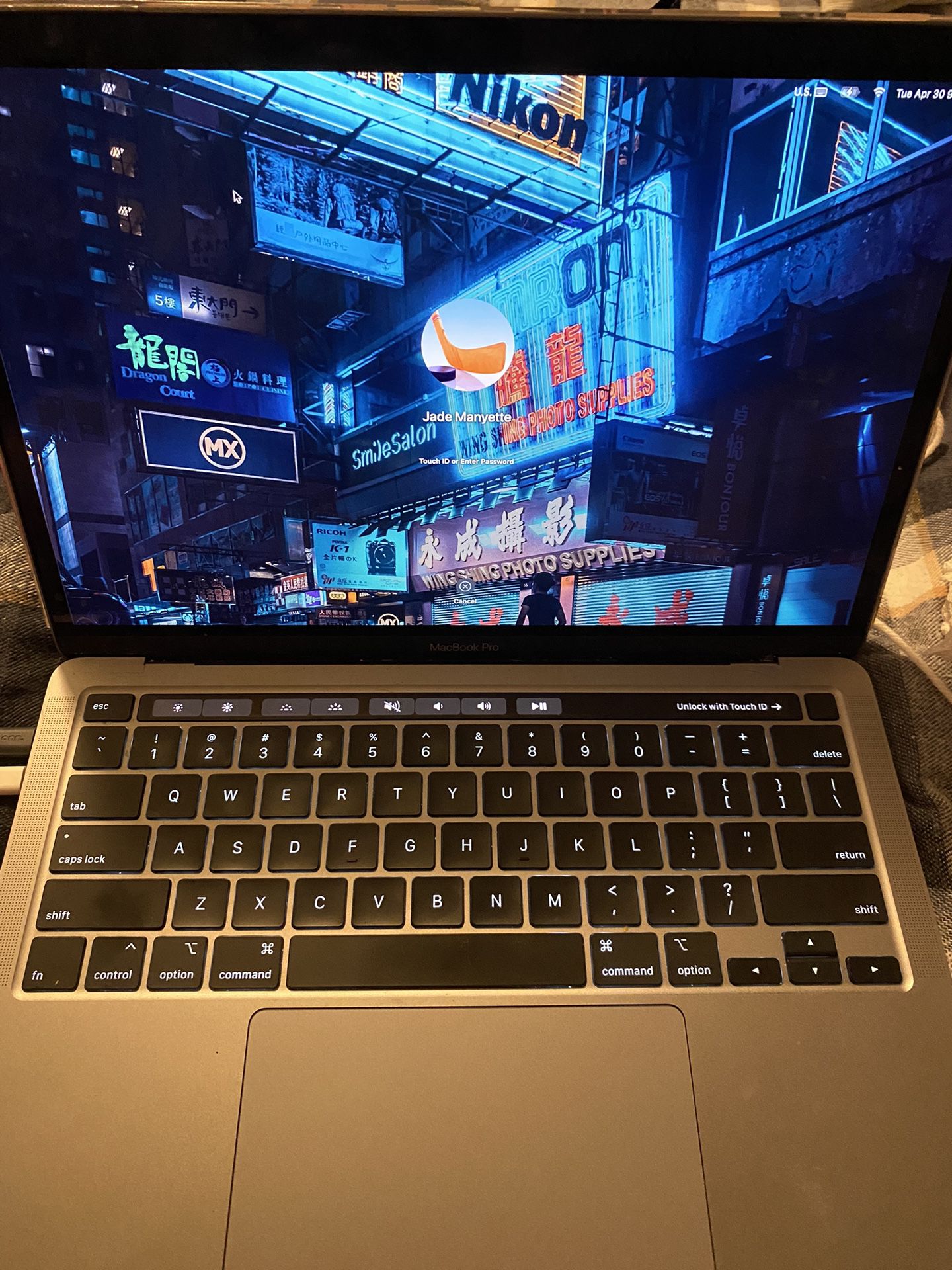 Macbook Pro 2020 13in. 